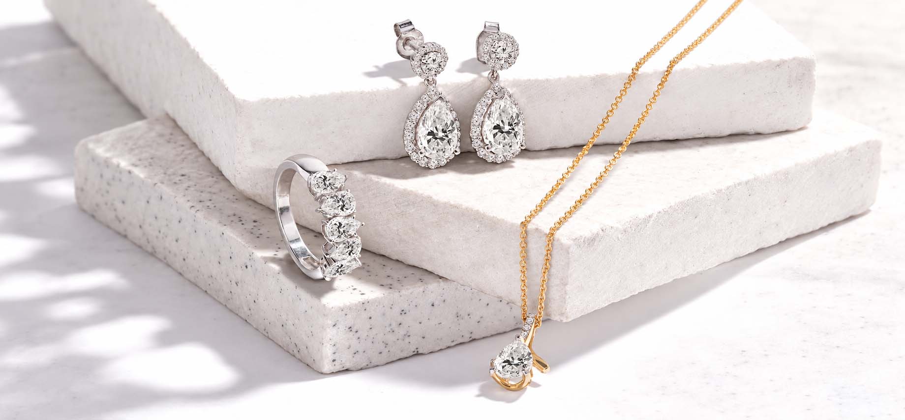 Discover Hypoallergenic Jewelry Where Metal Feels Like Magic