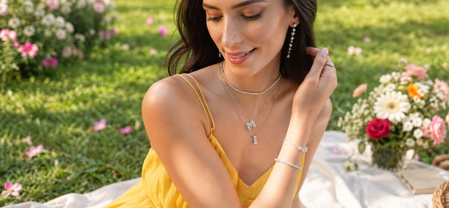 Are You a Glinda or Elphaba? Let Your Necklace Reveal It