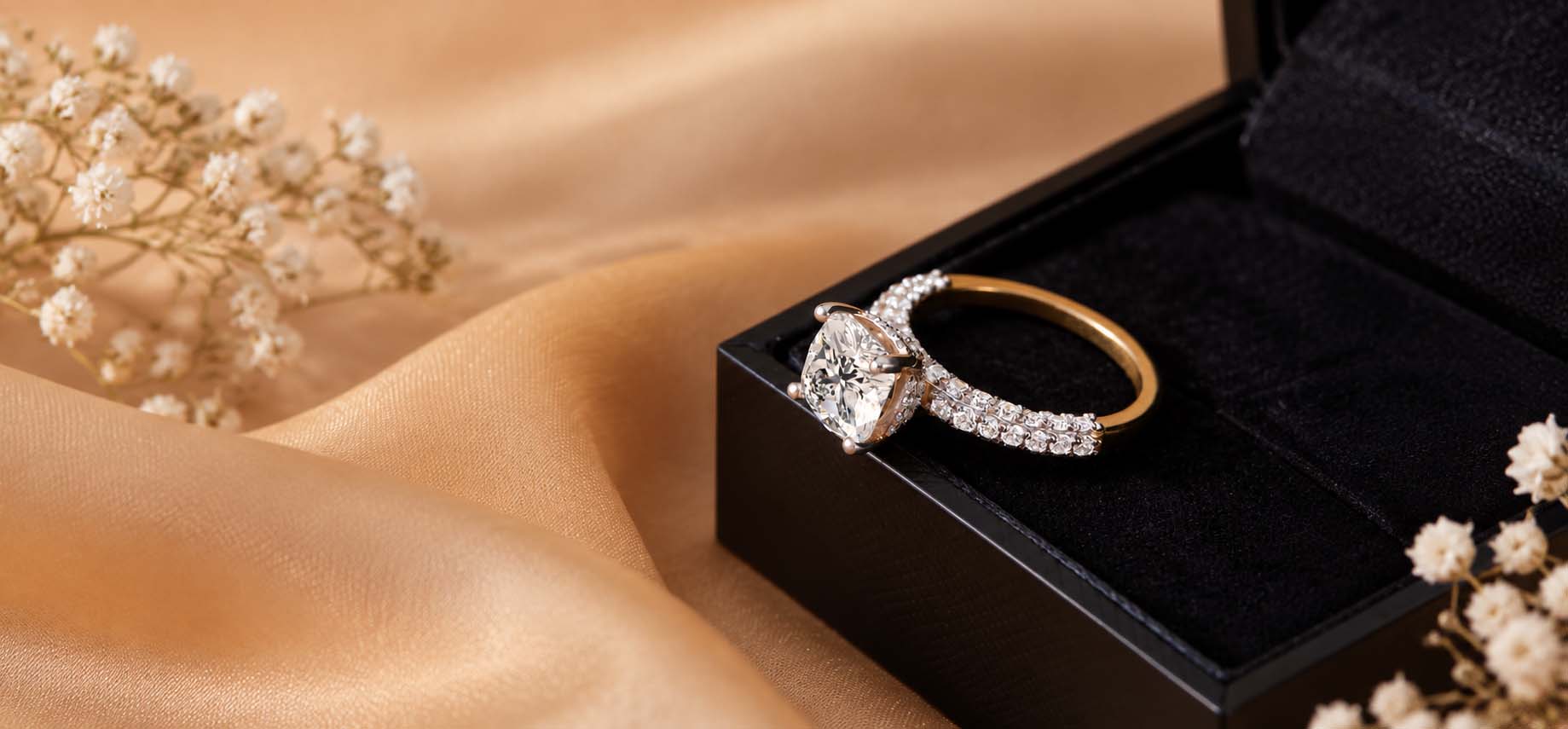 Miley Cyrus Is Engaged! And Yes, the Ring Is as Iconic as She Is