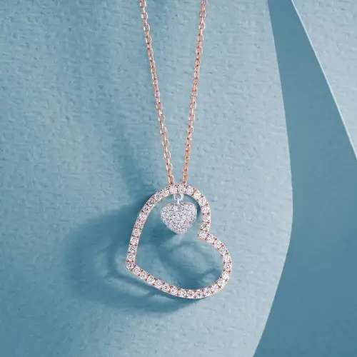 Dazzling Styles of Diamond Heart Pendants